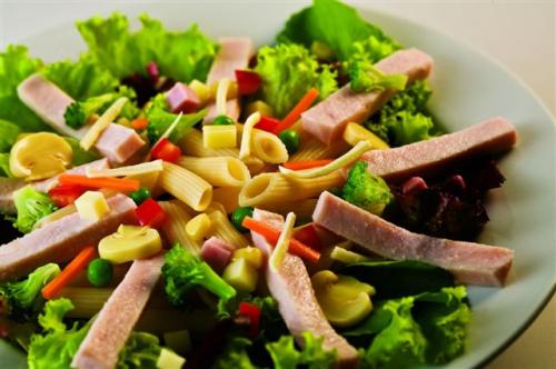 Saladas Spoleto ganham mais proteinas